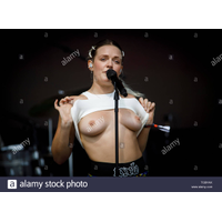 Tove Lo Aarhus, Denmark. 06th June, 2019 TCBYAX-SZy3Qh0u.jpg